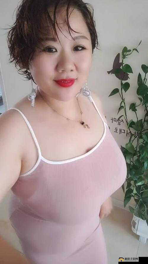 沣满多毛的大隂户毛茸茸- 探索女性身体的自然之美