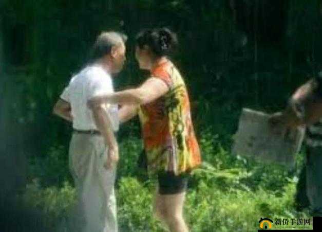 53 岁大妈山坡做皮肉生意的原因：生活所迫