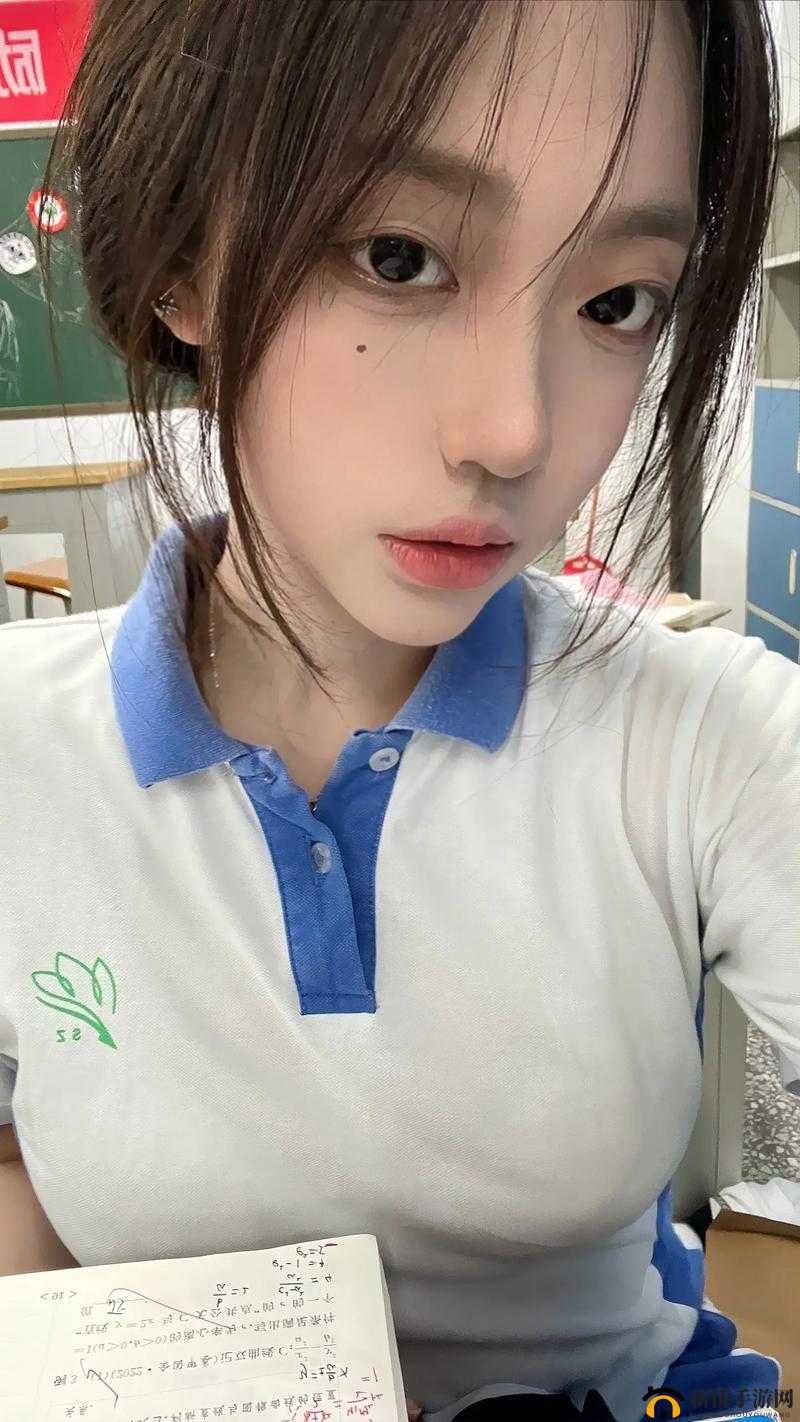 女高中生被 c 到爽哭:是意外还是另有隐情?