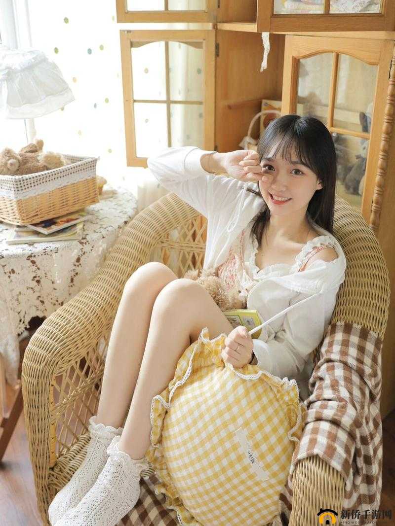 漂亮小满足你:可爱与性感的完美结合