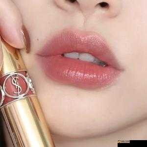 YSL 水蜜桃 86 :打造迷人唇妆的魅力之选