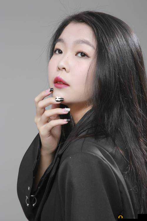 新疆女 RAPPER 老太 RDFJFTTIK：独特说唱魅力绽放在舞台