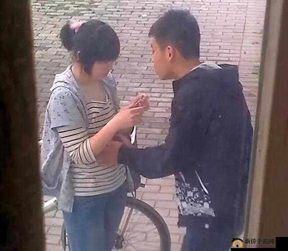 被教官按在寝室狂到腿软视频:难以启齿的秘密