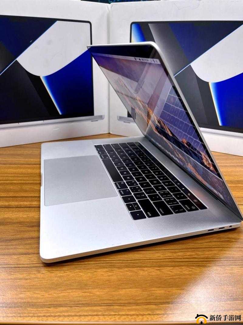 1819 岁 macbook-pro 高清:强大性能、极致视觉享受