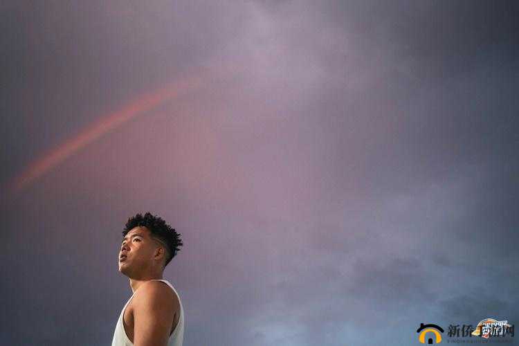 彩虹男孩 rainbow :在青春的色彩中勇敢前行