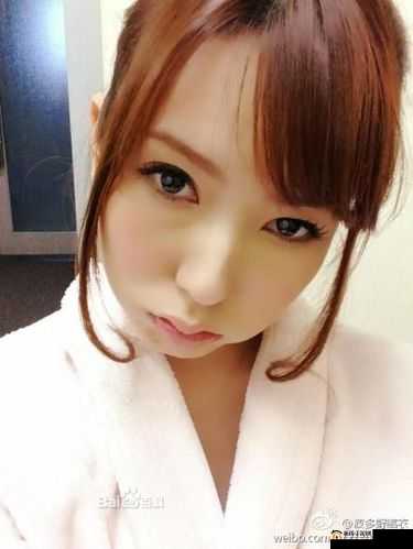 波多野结衣羞羞答答:日本女演员的风情与魅力