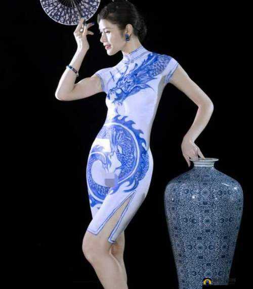 朱可儿全裸:引发争议的艺术行为