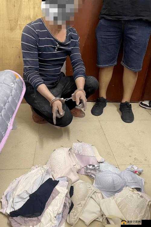 震惊我们班男生竟集体做出这种事:扒女生胸罩
