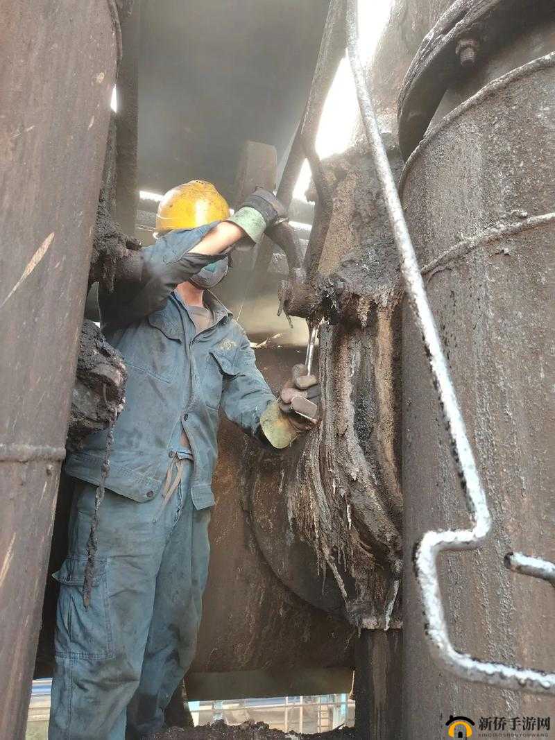 维修工人的绝遇视频:维修工人的艰辛与坚持