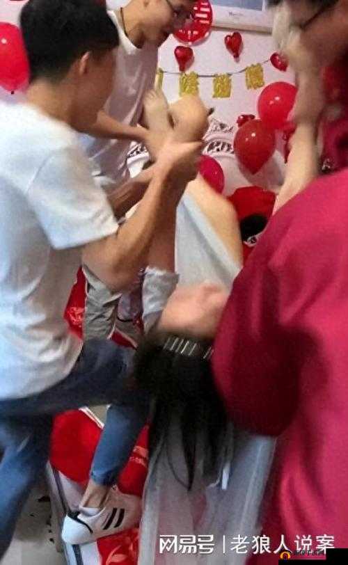 班长让我吃她胸 摸她奶软件:引发争议的校园事件