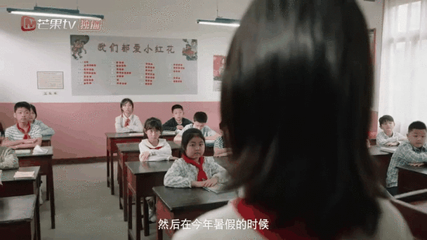 同桌上课和我作爱好爽：青春的懵懂与激情
