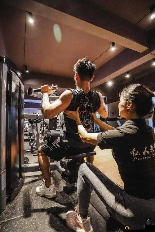 可乐操图片:展现活力与激情的独特健身方式
