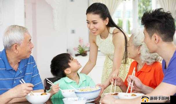 父母儿女一家换着日:别样家庭温馨日常