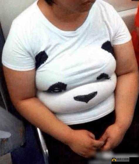 扒开老女人毛荫荫：窥探人性的复杂与矛盾