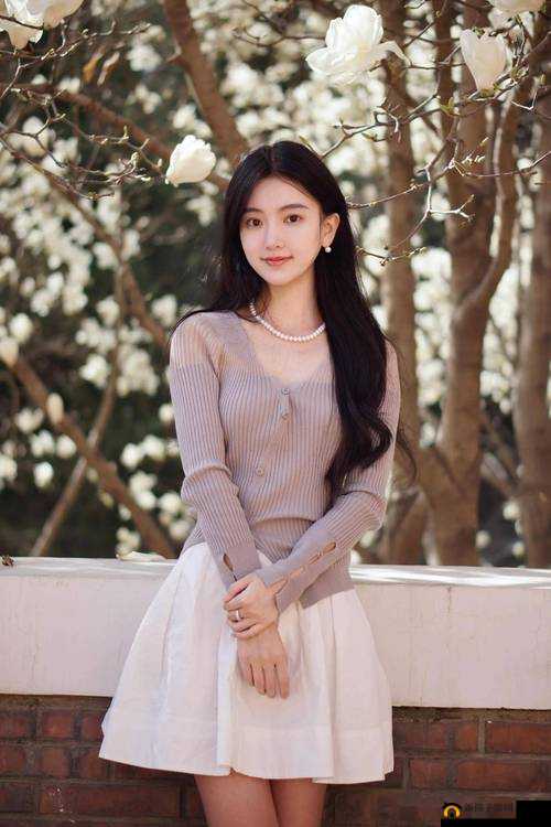 校花:清纯容颜和火辣身材的完美结合,一夜让我爽翻天