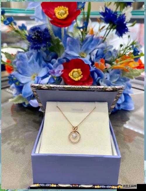 璀璨  18K 金：见证永恒的爱情光芒