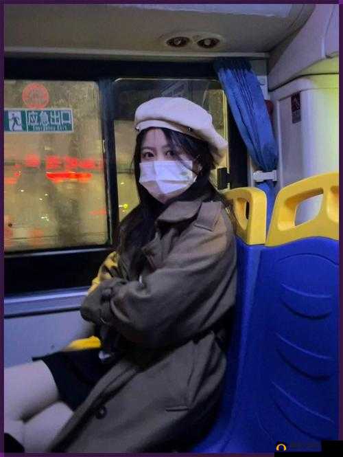 站在公交车里抓着摇曳的手环,你能抓住的究竟是什么?