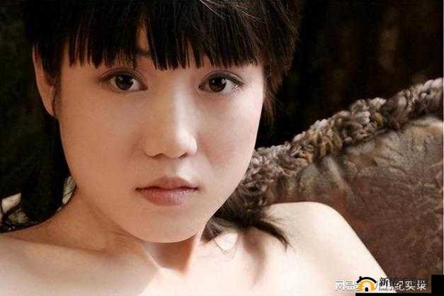 张筱雨人体艺术：探索人体之美与艺术的完美结合