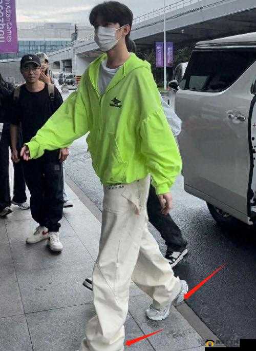 文轩白色衣服长筒靴哪里可以看相关视频资源搜索与介绍