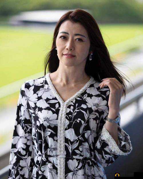 色狠狠少女级品呐衣倮露视频αⅴ北条麻妃:日本成年人电影女优的传奇人生
