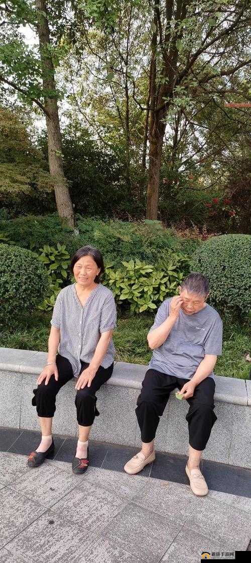 熟悉的阿姨住一幢楼,邻里和睦多温馨呀