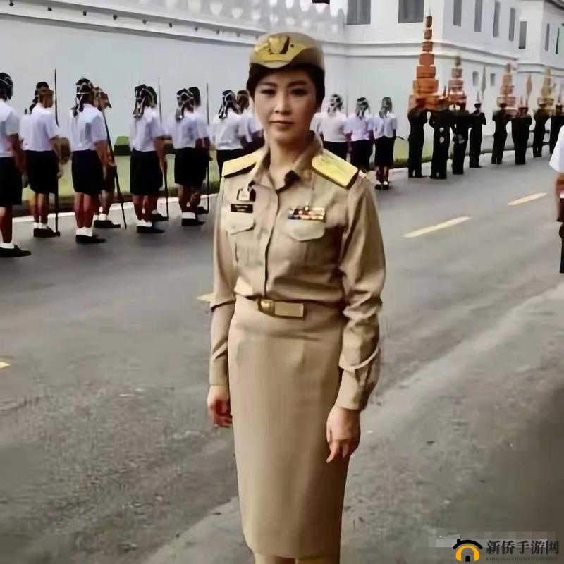 第一次穿上这军装就已深深的爱上：军人情怀与荣耀的初体验分享