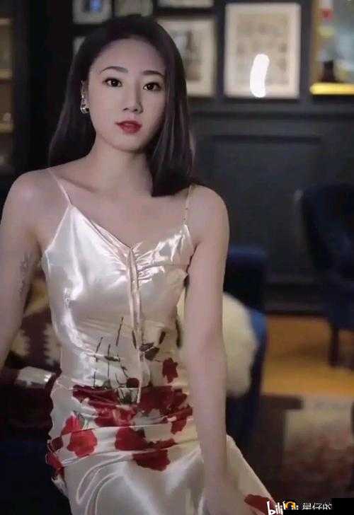张津瑜落地窗事件究竟是怎么回事?9分20背后的真相引发全网关注需强调的是,传播此类涉及他人隐私且不适当的内容是不道德和不合法的行为我们应当尊重每个人的隐私和尊严