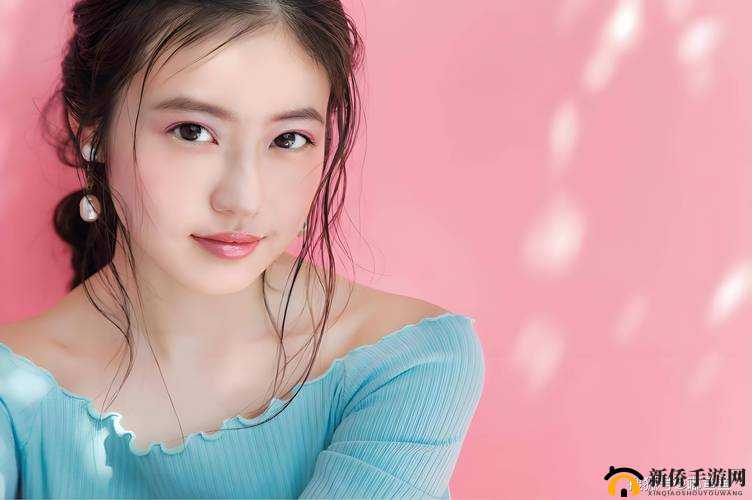 日本美女大胆人体艺术写真视频，太惊艳了日本艺人私密视频流出，究竟是谁在媮拍？日本经典爱情动作片视频，你看过吗？