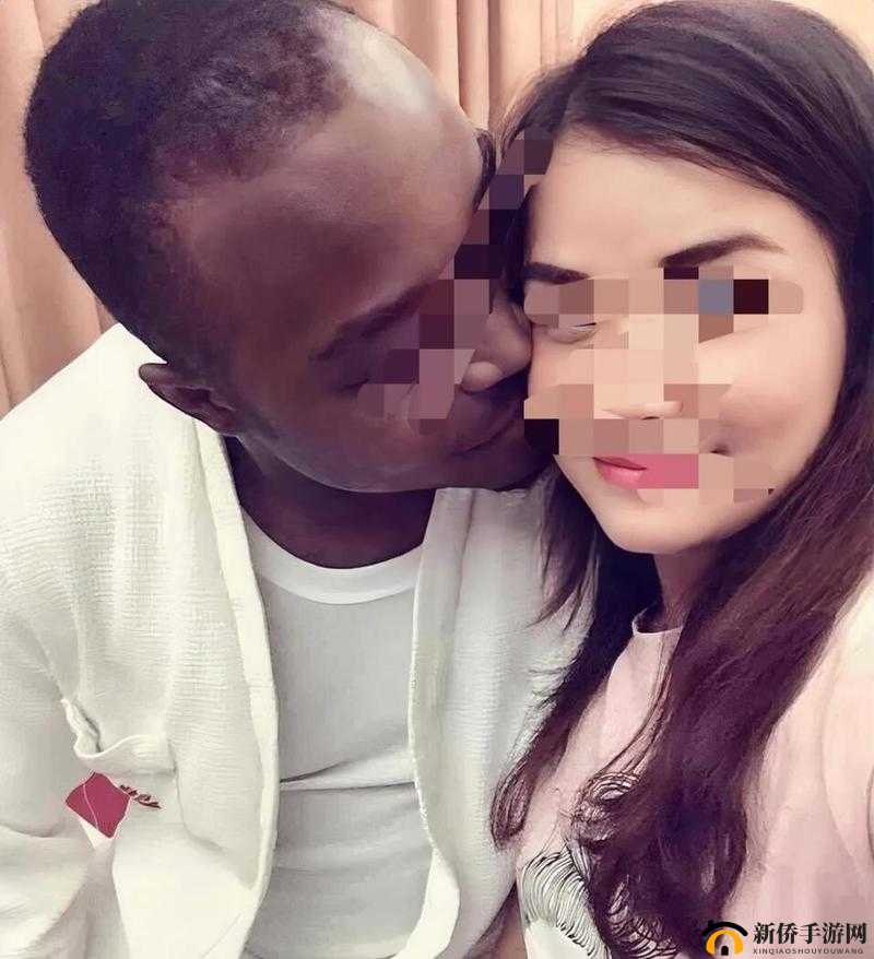 亚洲一女与4个黑人4P事件引发热议：探讨多元文化背景下的社会现象与价值观碰撞