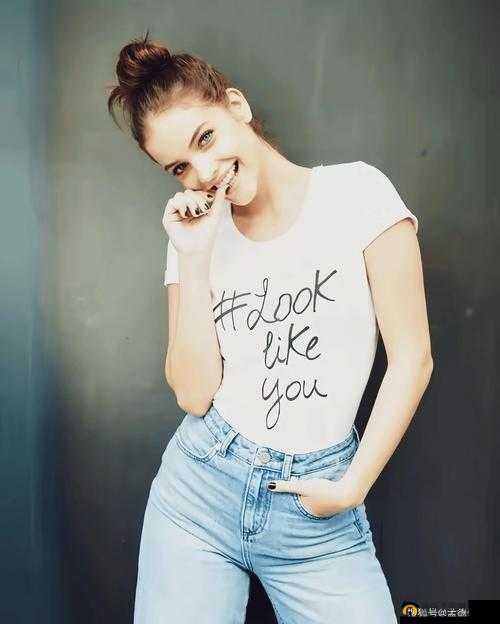 仙踪林媮拍熟女 BBw，这丰满的身材谁顶得住啊