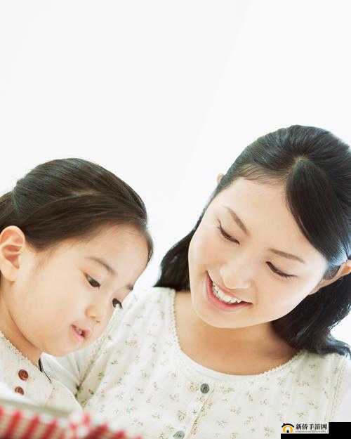 小男孩喂女孩吃困吧，这背后究竟有何甜蜜故事？引发全网好奇小男孩喂女孩吃困吧，如此温馨场景，是怎样的浪漫开端？小男孩喂女孩吃困吧，这一画面藏着怎样的情感密码？众人热议